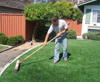 Cleaning Artificial Grass: Simple Tips for a Beautiful Lawn